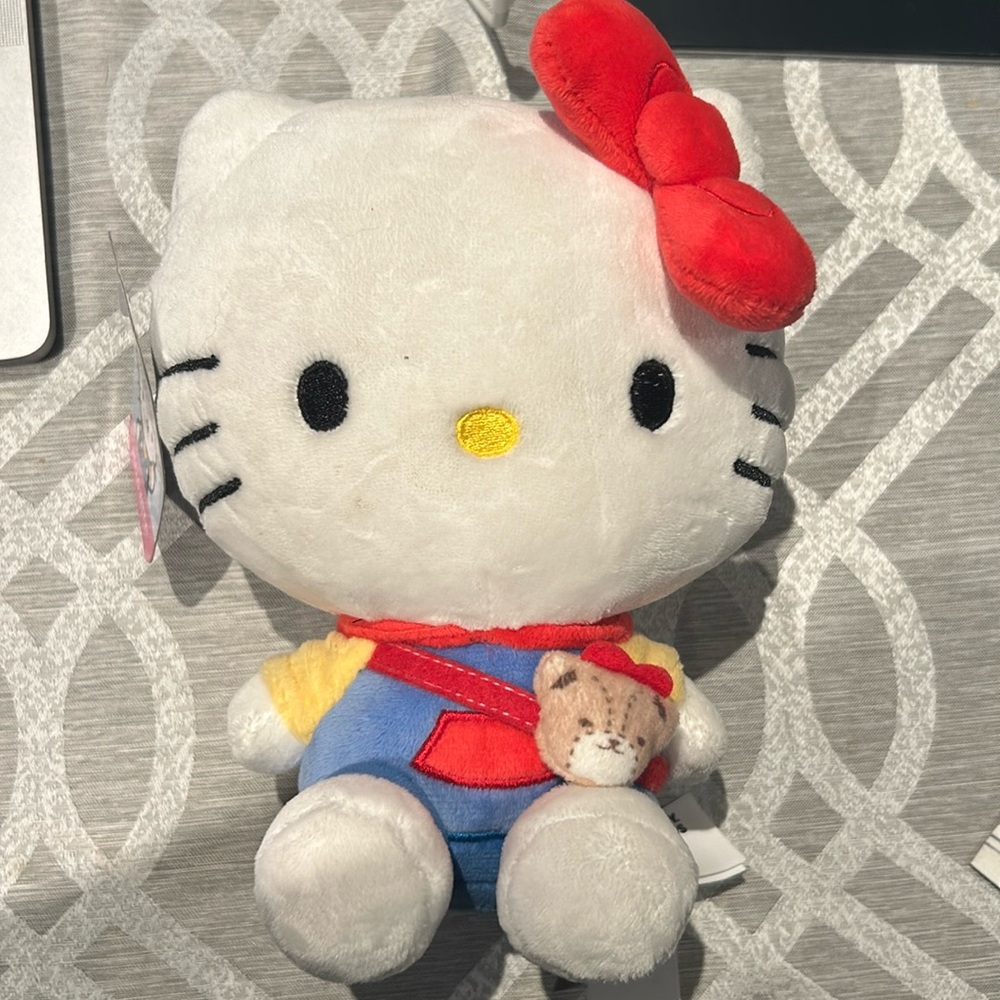 Hello Kitty & Friends 8" Plush - Hello Kitty and Bestie